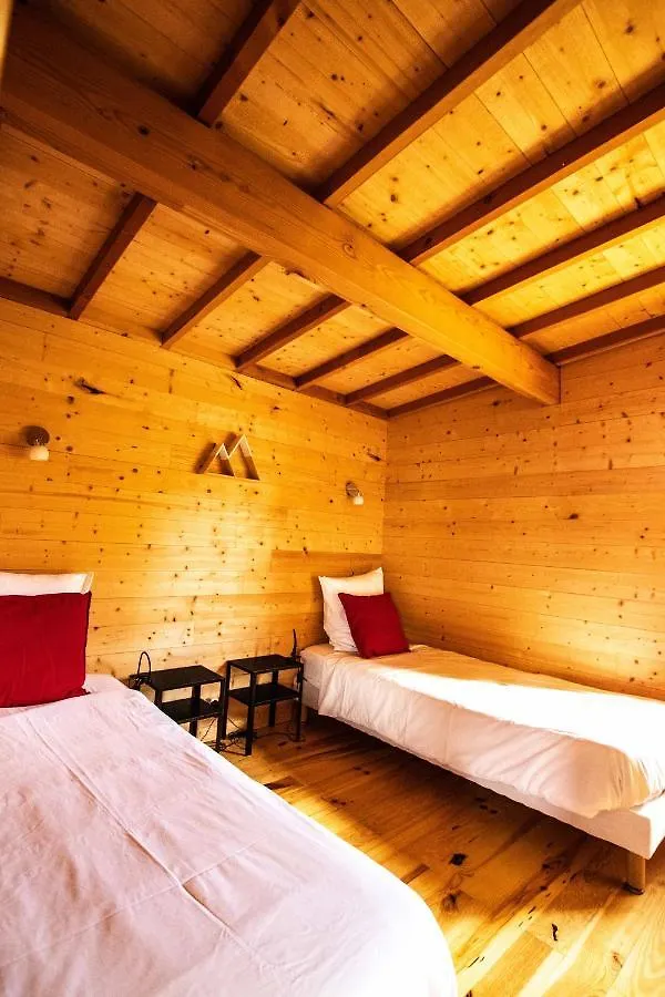 Les Lodges De La Viarhona / Cabane-Spa Virignin